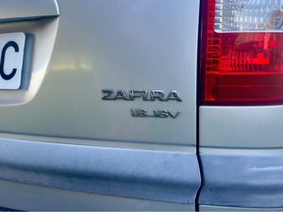 Opel Zafira 1.8 16V Elegance