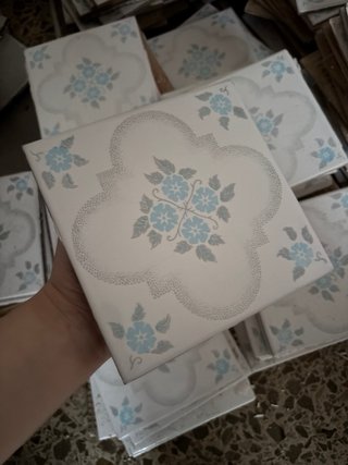 Azulejo vintage valenciano flor azul