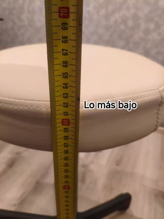 Taburete regulable con ruedas