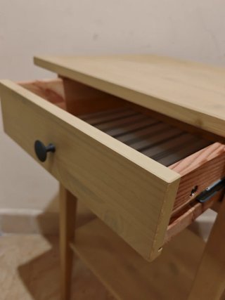 Mesita de noche IKEA HEMNES Madera Maciza