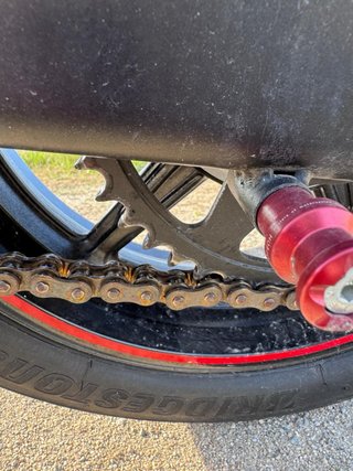 Suzuki Gladius 650 Naked Negra/Plata