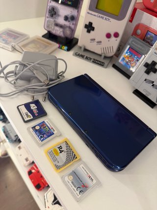 Nuovo Nintendo 3DS XL Blu in condizioni IMPECCABILI+GIOCHI