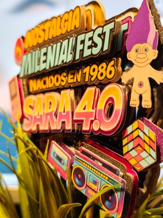 Topper 40 Años Nostalgia Milenial Fest