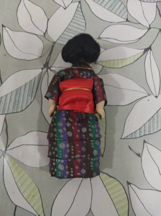 Muñeca de porcelana 21 cm