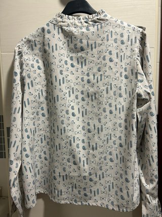 Camisa Compañía Fantástica Estampada Talla M