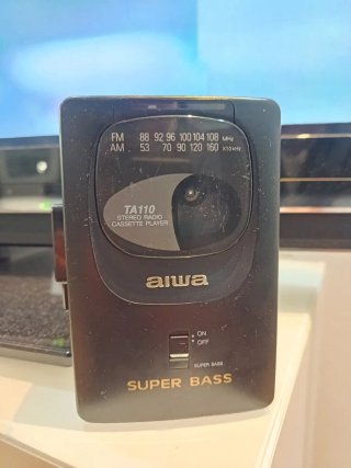 Reproductor Cassette Aiwa TA110 Super Bass