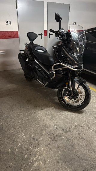 Moto Scooter 800km Como Nueva