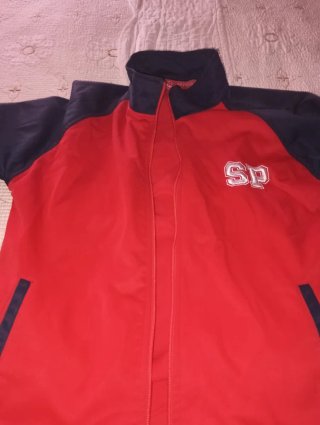 Chándal y camisetas sudadera ,polo Colegio Sagrado