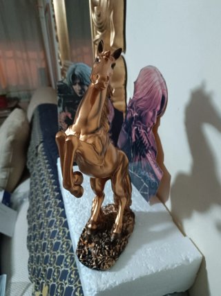 Preciosa figura caballo estilo pose de 30cm d alto