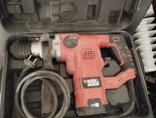 Martillo percutor Black+Decker