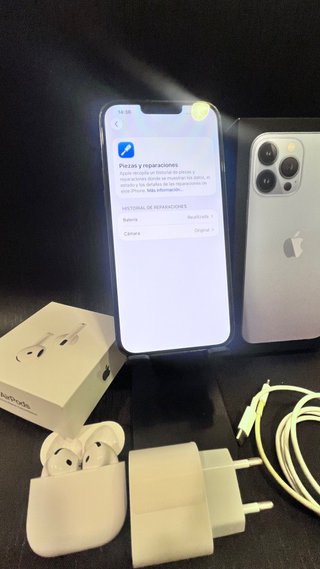 iPhone 13 Pro Max y AirPods 4 ANC