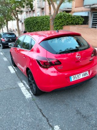 Opel Astra 2012