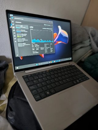 HP EliteBook 6 G1i Notebook AI - AI PC - 13.3" - I