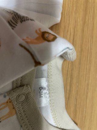 Lote 3 pijamas bebé 0-3 meses