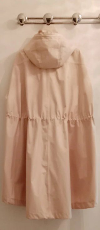 Chubasquero Largo OYSHO Beige Talla L