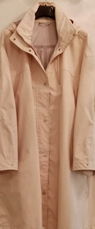 Chubasquero Largo OYSHO Beige Talla L