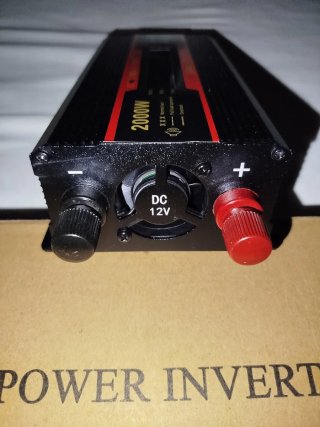 Inversor Onda Sinusoidal CC 12V/24V a CA 220V