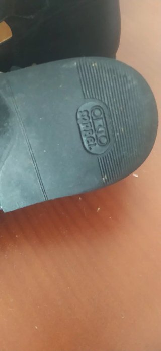 Zapatos negros de vestir para niña