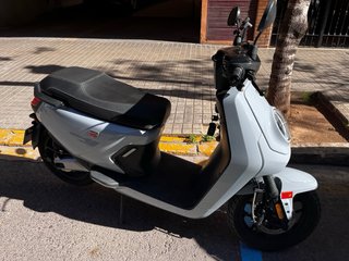 NIU MQi Gt Scooter Eléctrica (125cc)
