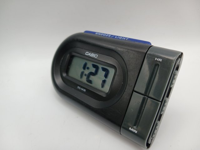 Despertador Casio DQ-543B Negro/Gris