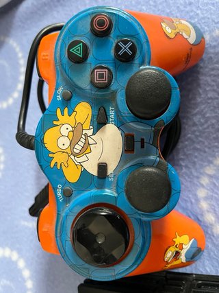 Consola PS2 Plata + Mando Simpsons