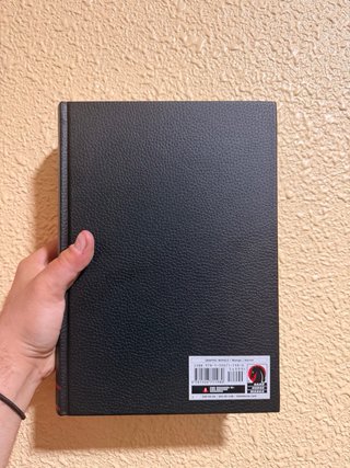 Berserk Deluxe Volume 1