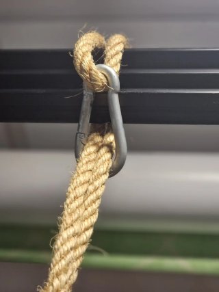 Columpio madera y cuerda rústica