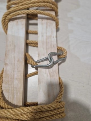 Columpio madera y cuerda rústica