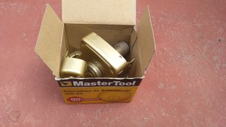Cerradura sobreponer Master Tool 125-80 Dorada