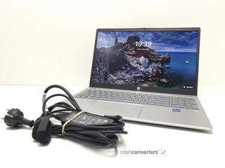 pc portatil hp i7-1355u / 8gb ram / 500gb ssd