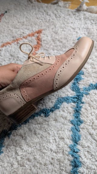 Zapatos Clarks Talla 37 Beige y Rosa