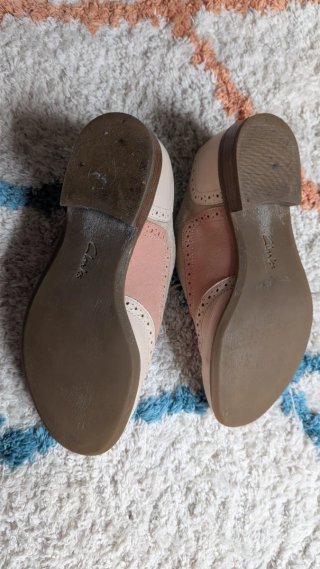 Zapatos Clarks Talla 37 Beige y Rosa