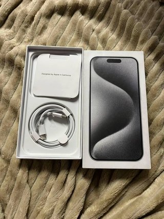 iPhone 15 Pro Max Gris/Plata