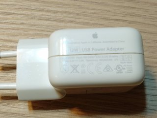 Cargador Apple iPhone Blanco + Cable USB
