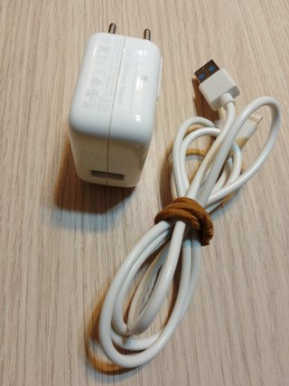 Cargador Apple iPhone Blanco + Cable USB