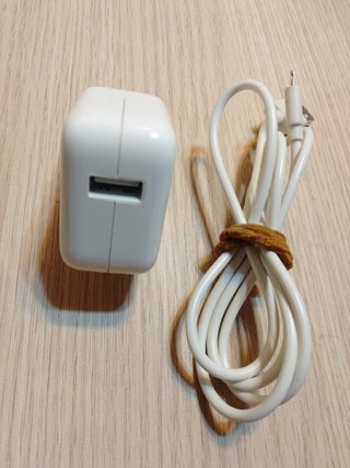 Cargador Apple iPhone Blanco + Cable USB