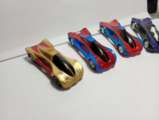 4 Coches Marvel Majorette Spiderman Iron Man