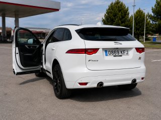 JAGUAR F-PACE 3.0 V6 S AWD • NACIONAL • 106MIL KM