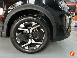 Peugeot 2008 Allure Gasolina 100 S&S 6 Vel. MAN