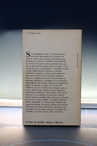 2 Libros novela negra y de cristal: Highsmith y Hammett.