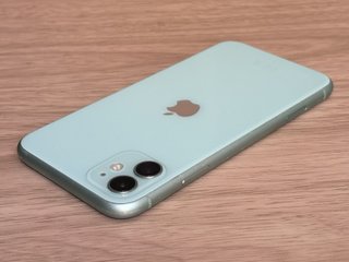 iPhone 11 Green 64GB -- OFERTA LEED !! --