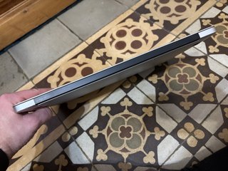 MacBook Air A1466 13 pollici - BATTERIA QUASI NUOVA