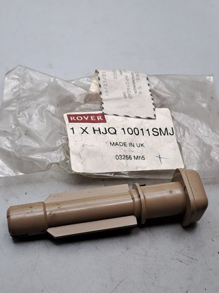 HJQ10011SMJ Embellecedor reposa-cabezas Rover 800