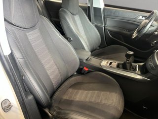 Peugeot 308 5p Allure Pack PureTech 130 S&S
