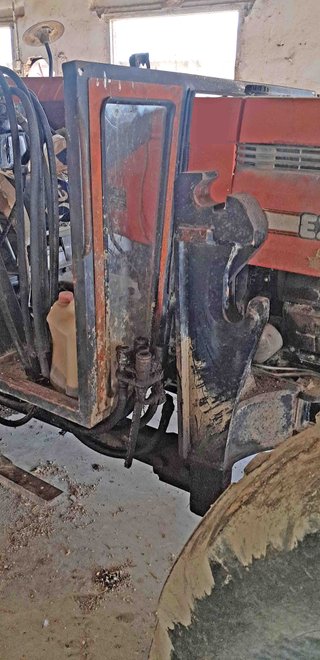 Tractor Same Explorer 80 con pala El Leon y cazo.