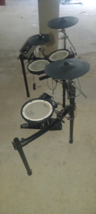 Batería Electrónica Roland TD-9 + Pedal
