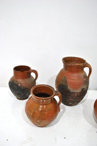 Lote cántaros y jarras de barro