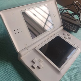 Nintendo DS Lite Bianca + Caricatore