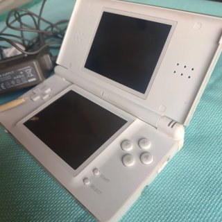 Nintendo DS Lite Bianca + Caricatore