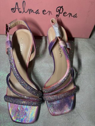 Nuevas Sandalias de tacón con pedrería